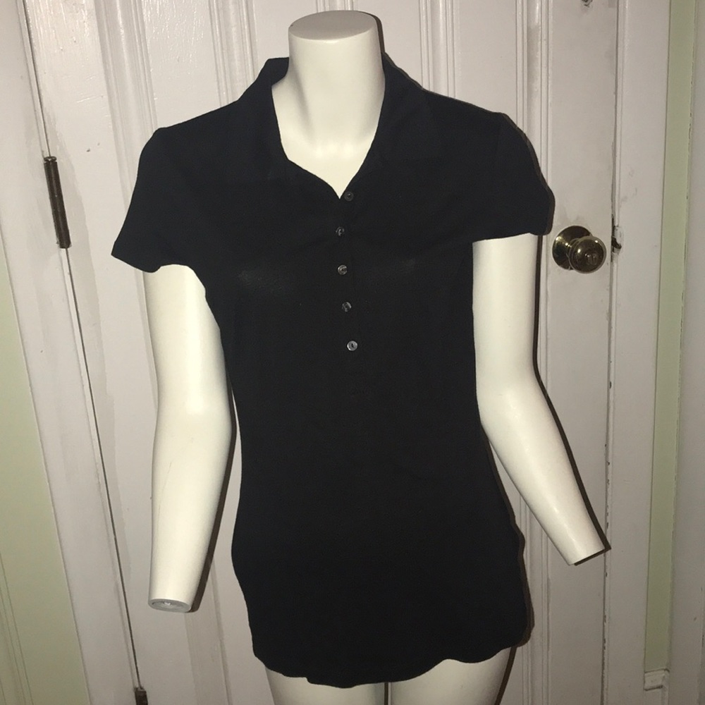 Old navy short sleeve collared tee